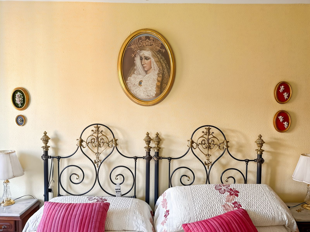 6 Bed Apartment for sale in El Ejido Málaga Ciudad, Málaga, Spain