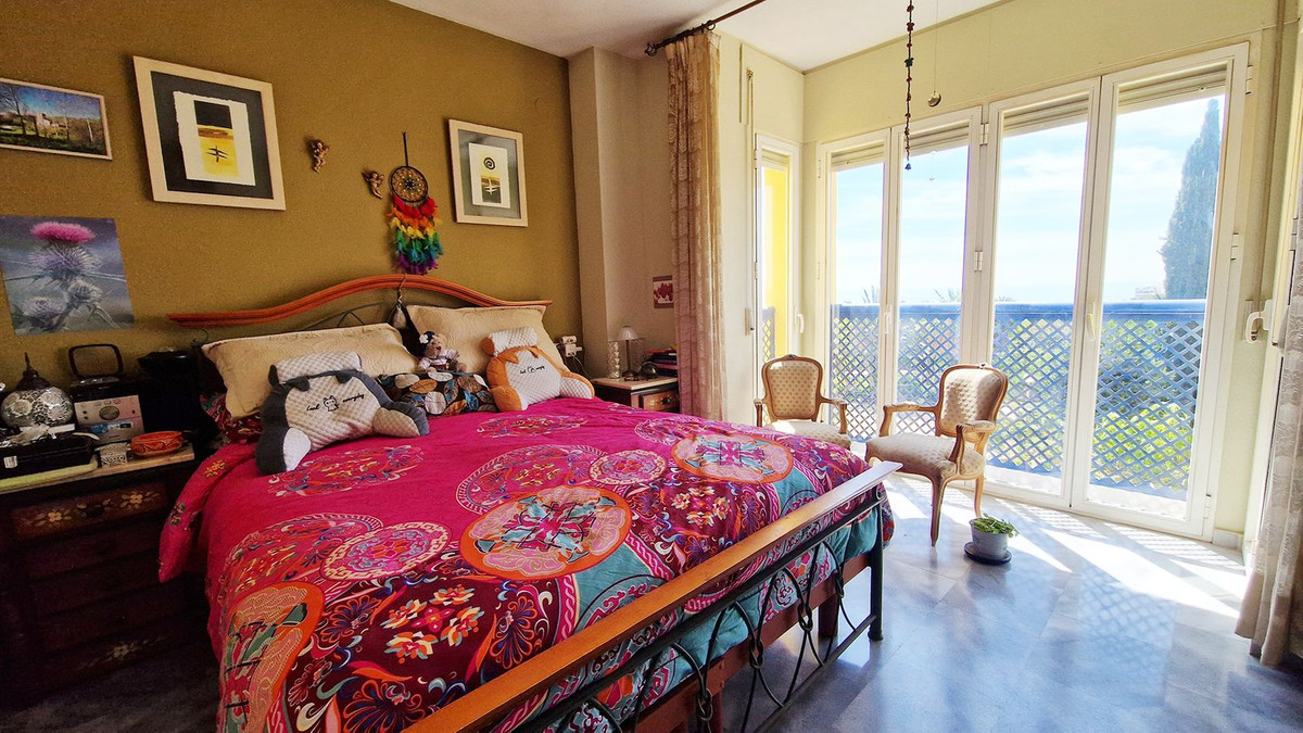 Se vende Apartamento Planta Media de 3 dormitorios en Costa Del Sol, Málaga, España