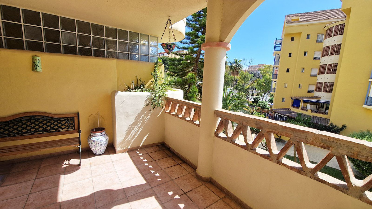 Se vende Apartamento Planta Media de 3 dormitorios en Costa Del Sol, Málaga, España