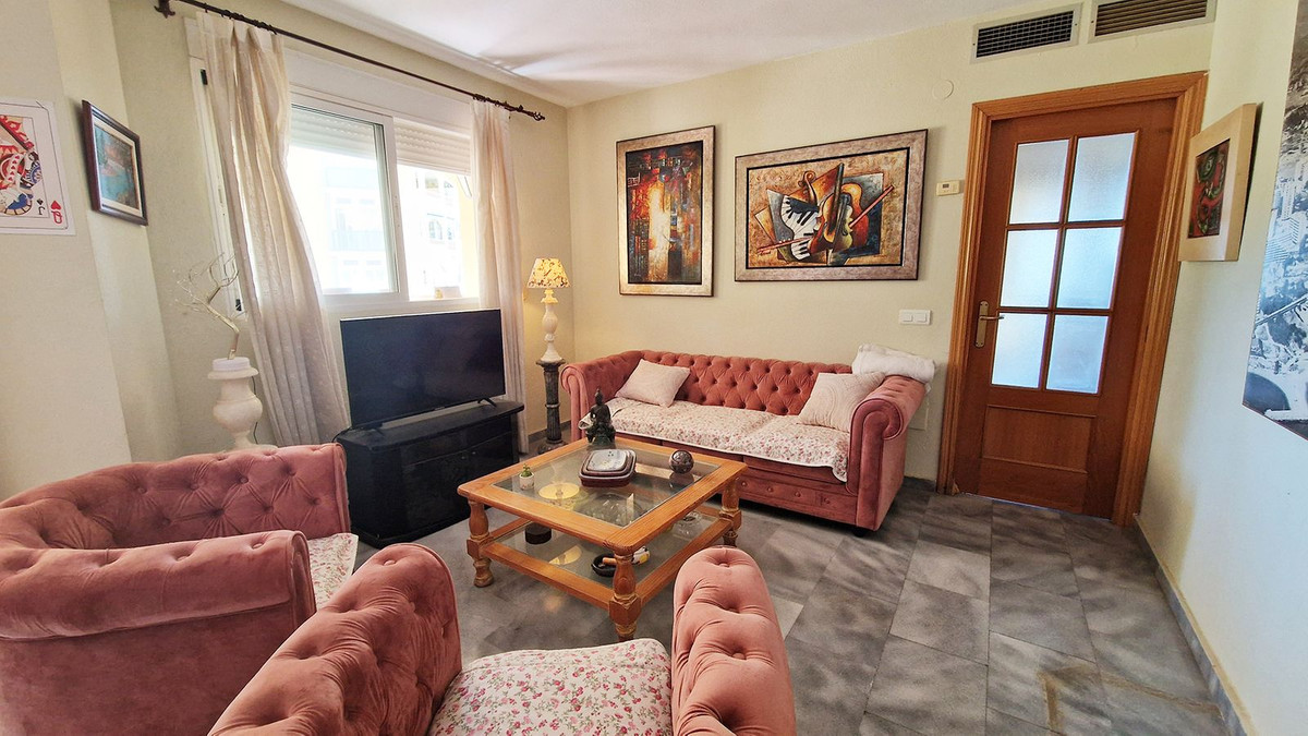 Se vende Apartamento Planta Media de 3 dormitorios en Costa Del Sol, Málaga, España