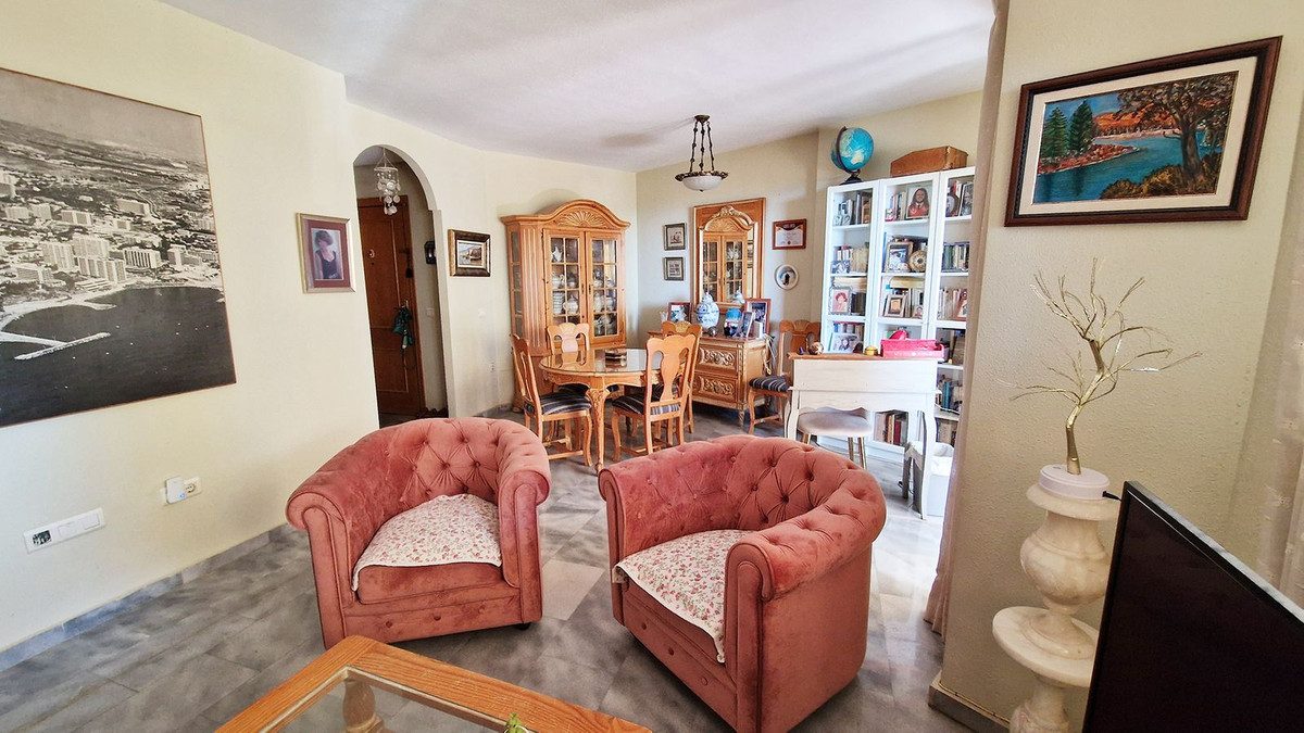 Se vende Apartamento Planta Media de 3 dormitorios en Costa Del Sol, Málaga, España