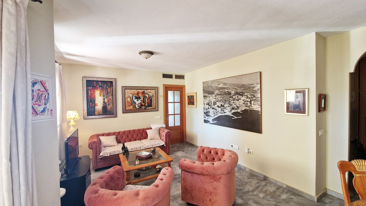 Se vende Apartamento Planta Media de 3 dormitorios en Costa Del Sol, Málaga, España