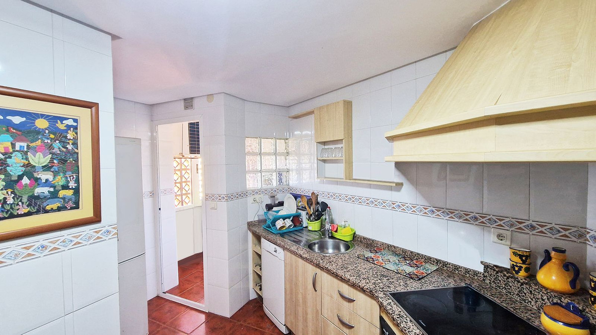 Se vende Apartamento Planta Media de 3 dormitorios en Costa Del Sol, Málaga, España