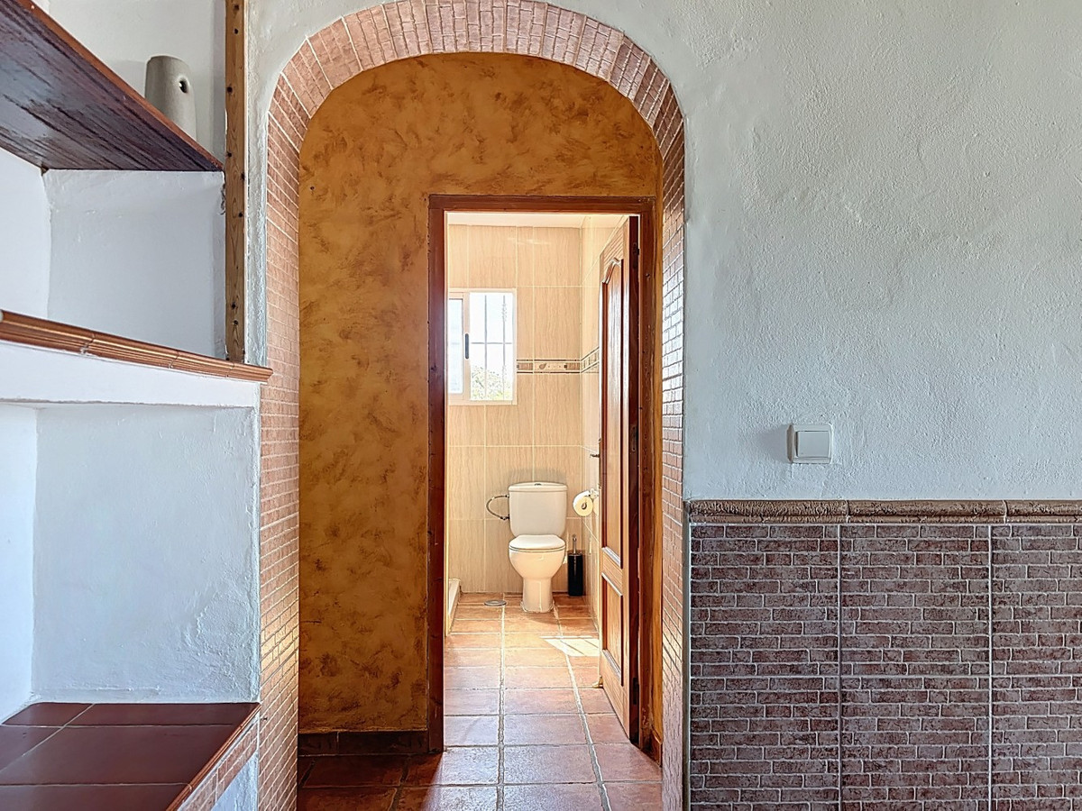 3 Bed Townhouse for sale in Vélezmálaga Costa Del Sol East, Málaga, Spain