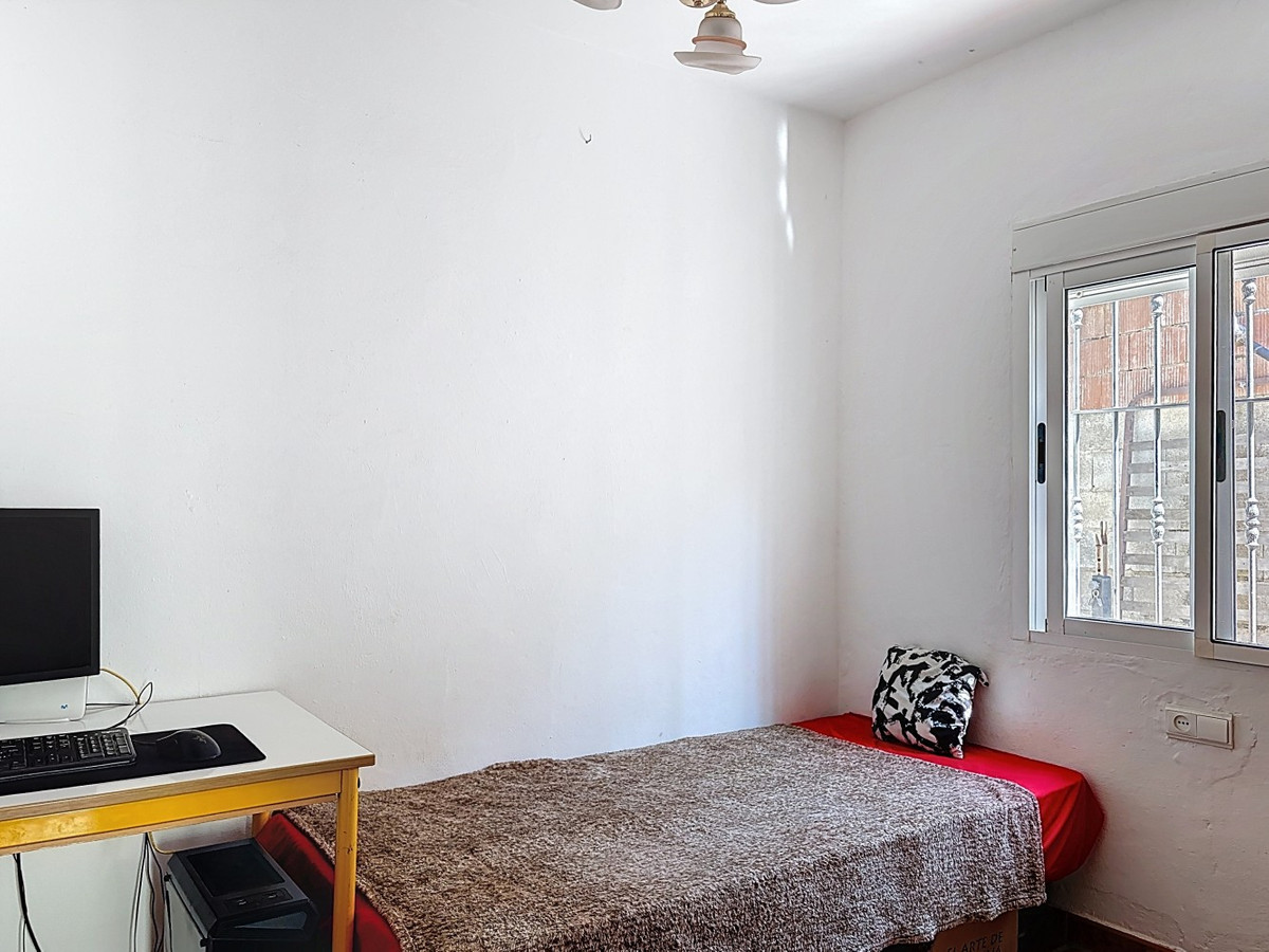 3 Bed Townhouse for sale in Vélezmálaga Costa Del Sol East, Málaga, Spain