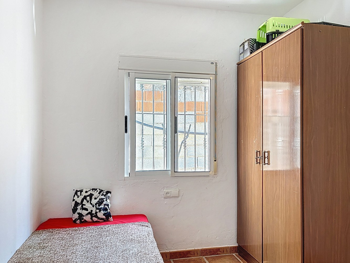 3 Bed Townhouse for sale in Vélezmálaga Costa Del Sol East, Málaga, Spain