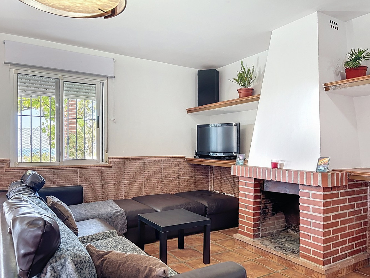 3 Bed Townhouse for sale in Vélezmálaga Costa Del Sol East, Málaga, Spain
