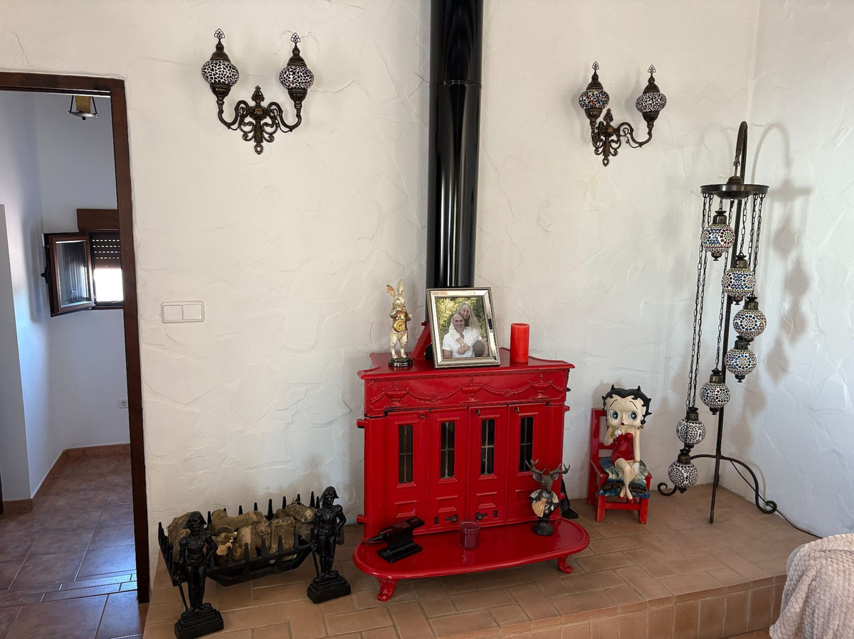 5 Bed Townhouse for sale in Jacarilla Costa Blanca, Alicante, Spain