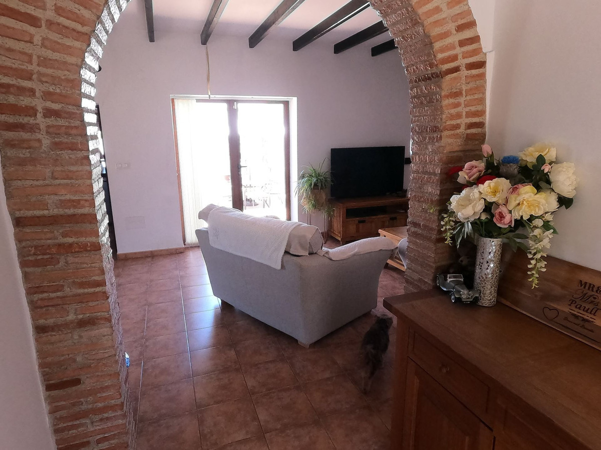 5 Bed Townhouse for sale in Jacarilla Costa Blanca, Alicante, Spain