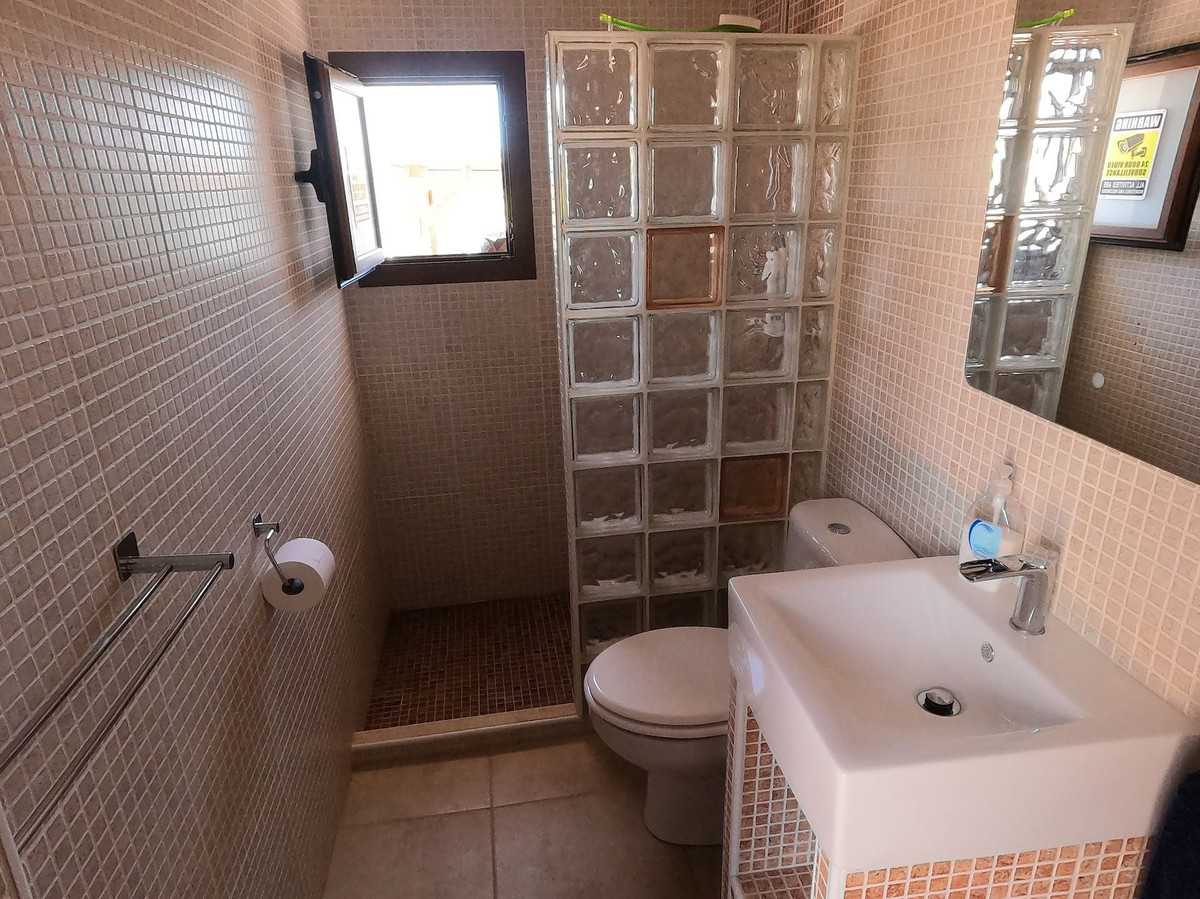 5 Bed Townhouse for sale in Jacarilla Costa Blanca, Alicante, Spain