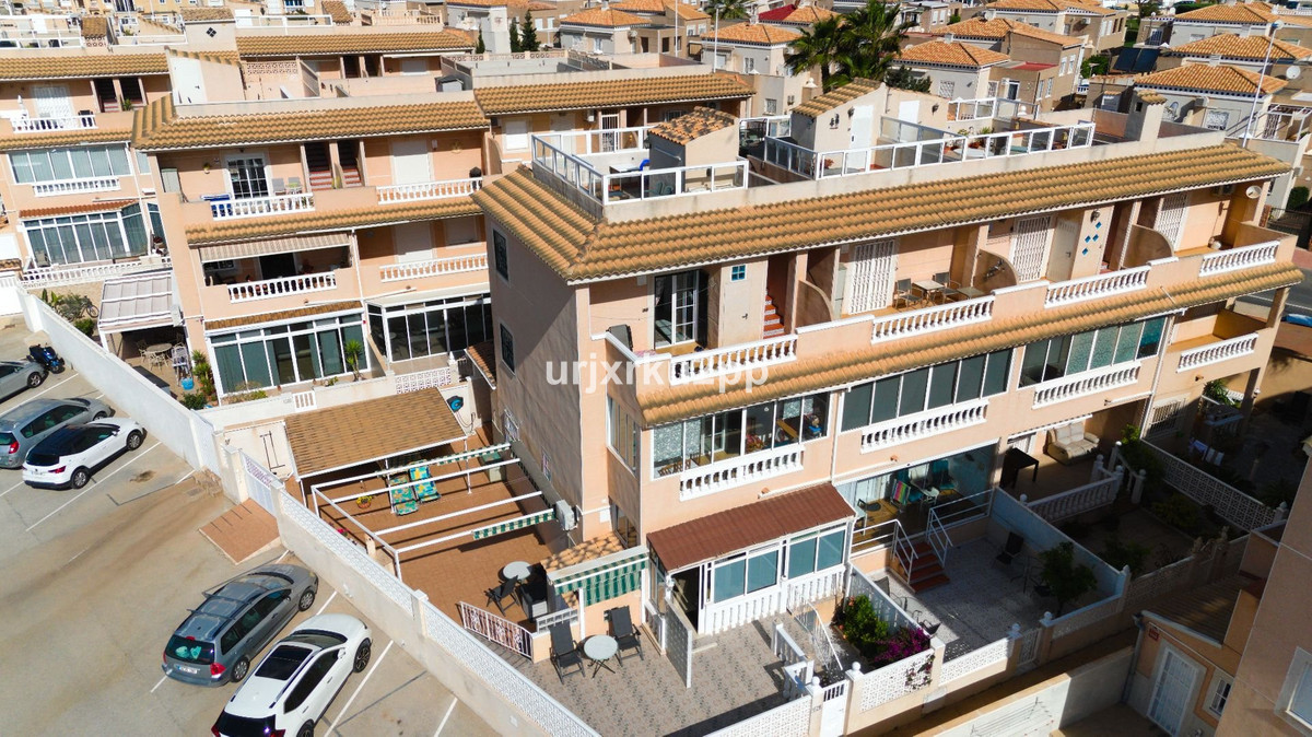 3 Bed Townhouse for sale in Torrevieja Costa Blanca, Alicante, Spain