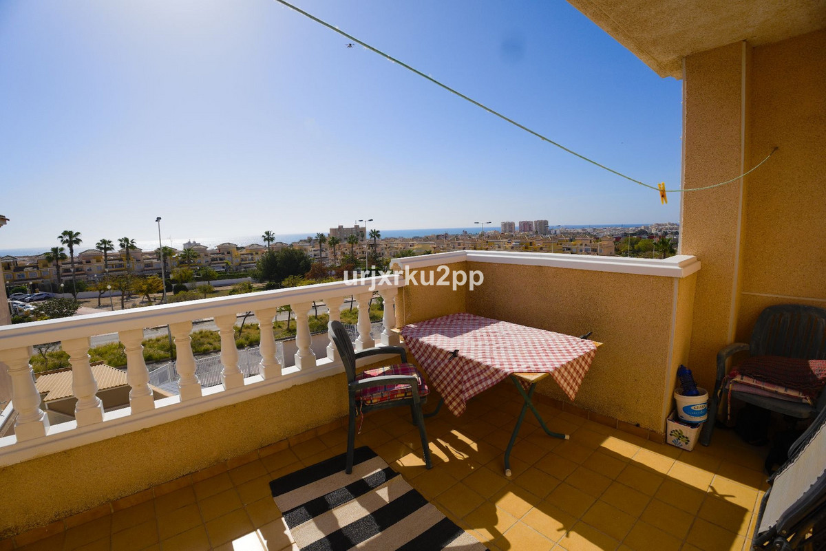 3 Bed Townhouse for sale in Torrevieja Costa Blanca, Alicante, Spain