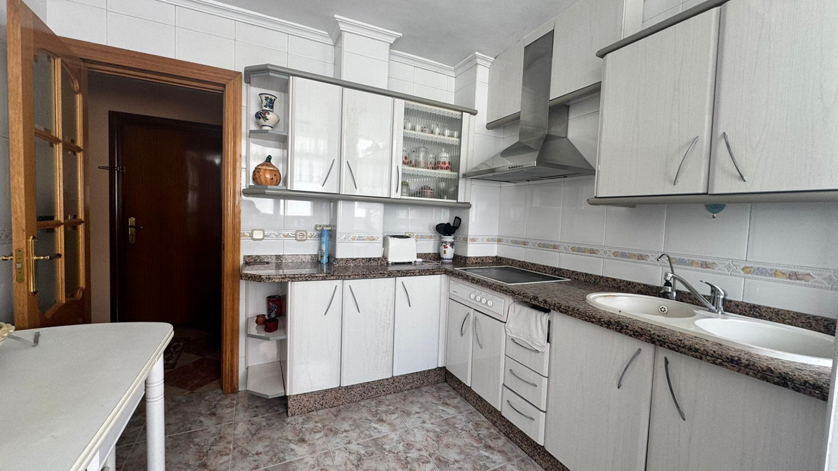 4 Bed Apartment for sale in Málaga Costa Del Sol, Málaga, Spain