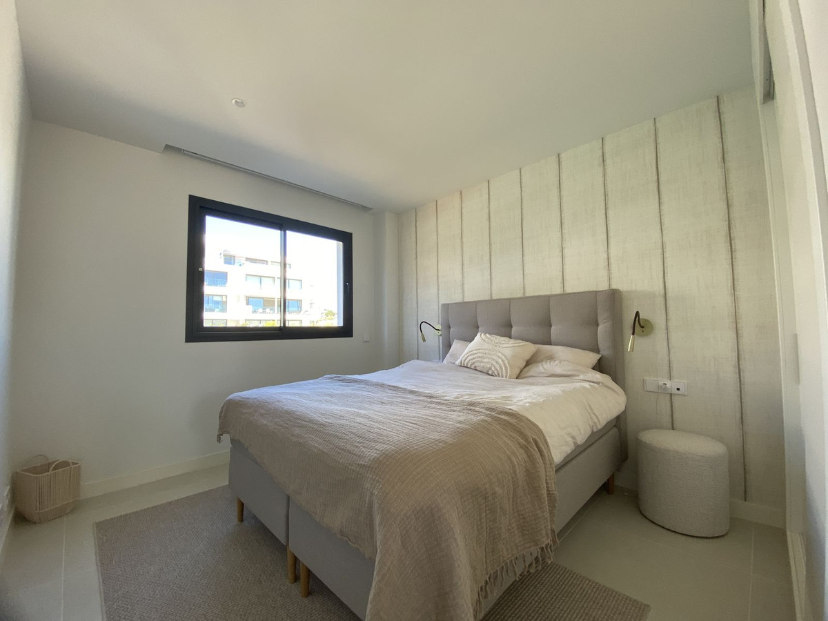3 Bed Apartment for sale in Fuengirola Costa Del Sol, Málaga, Spain
