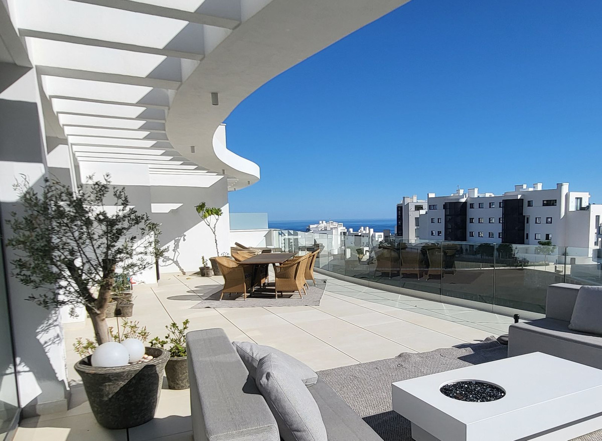 3 Bed Apartment for sale in Fuengirola Costa Del Sol, Málaga, Spain