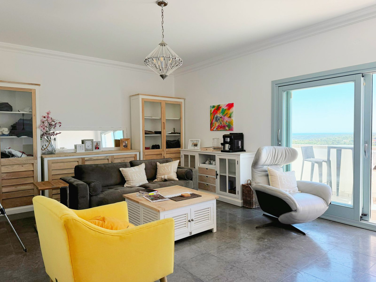 Se vende Villa - Chalet de 5 dormitorios en Costa Del Sol, Cadiz, España