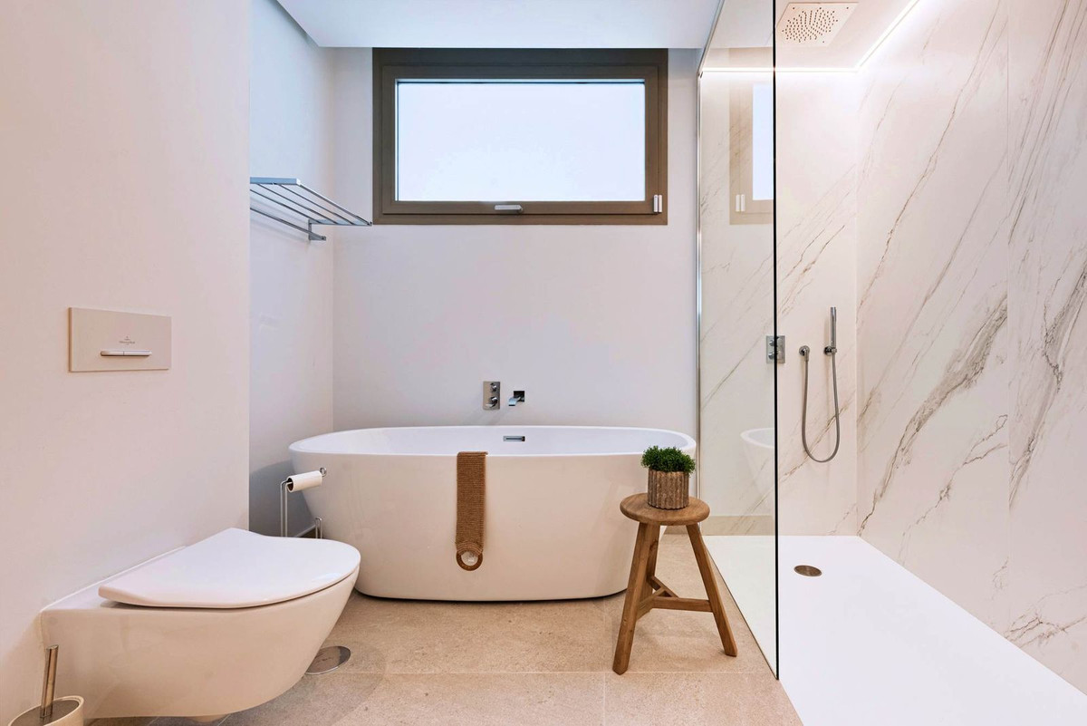 3 Bed Apartment for sale in Nueva Andalucía Costa Del Sol, Málaga, Spain