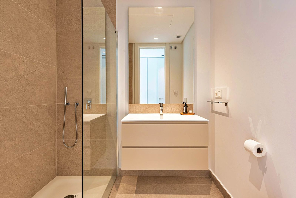 3 Bed Apartment for sale in Nueva Andalucía Costa Del Sol, Málaga, Spain