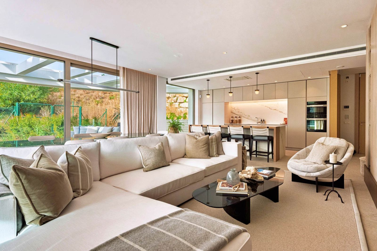 3 Bed Apartment for sale in Nueva Andalucía Costa Del Sol, Málaga, Spain