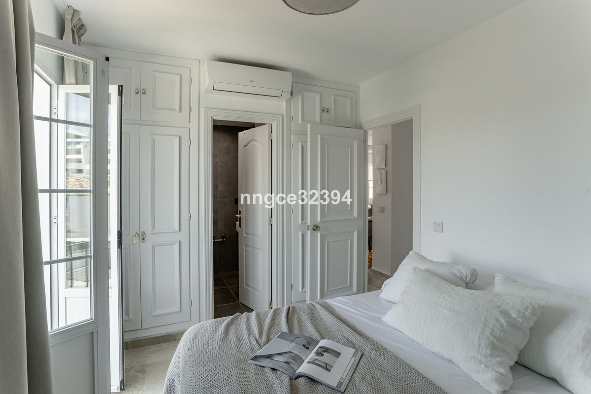 2 Bed Apartment for sale in New Golden Mile Costa Del Sol, Málaga, Spain