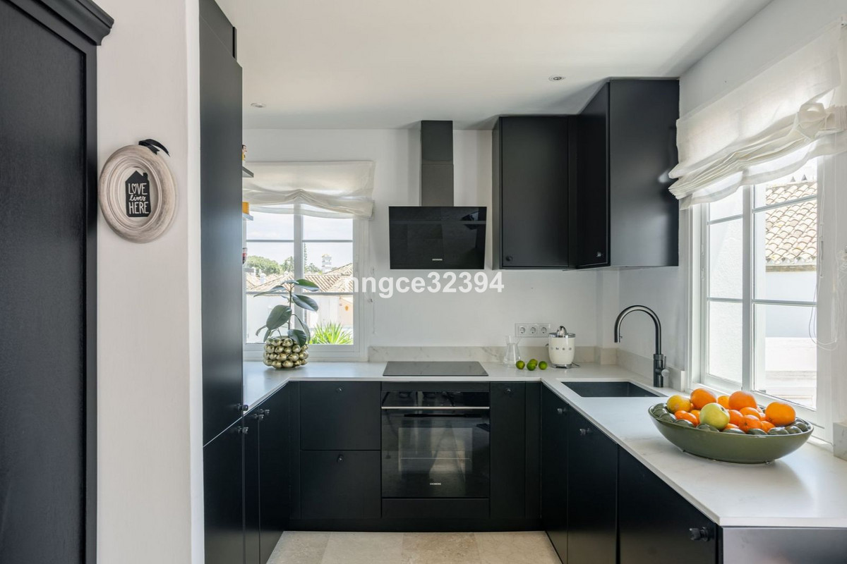 2 Bed Apartment for sale in New Golden Mile Costa Del Sol, Málaga, Spain