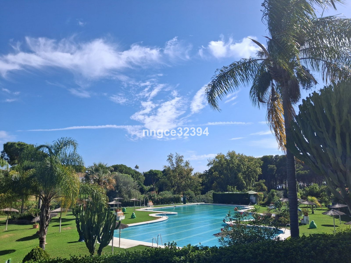 2 Bed Apartment for sale in New Golden Mile Costa Del Sol, Málaga, Spain