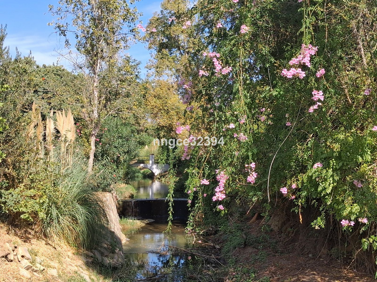 2 Bed Apartment for sale in New Golden Mile Costa Del Sol, Málaga, Spain