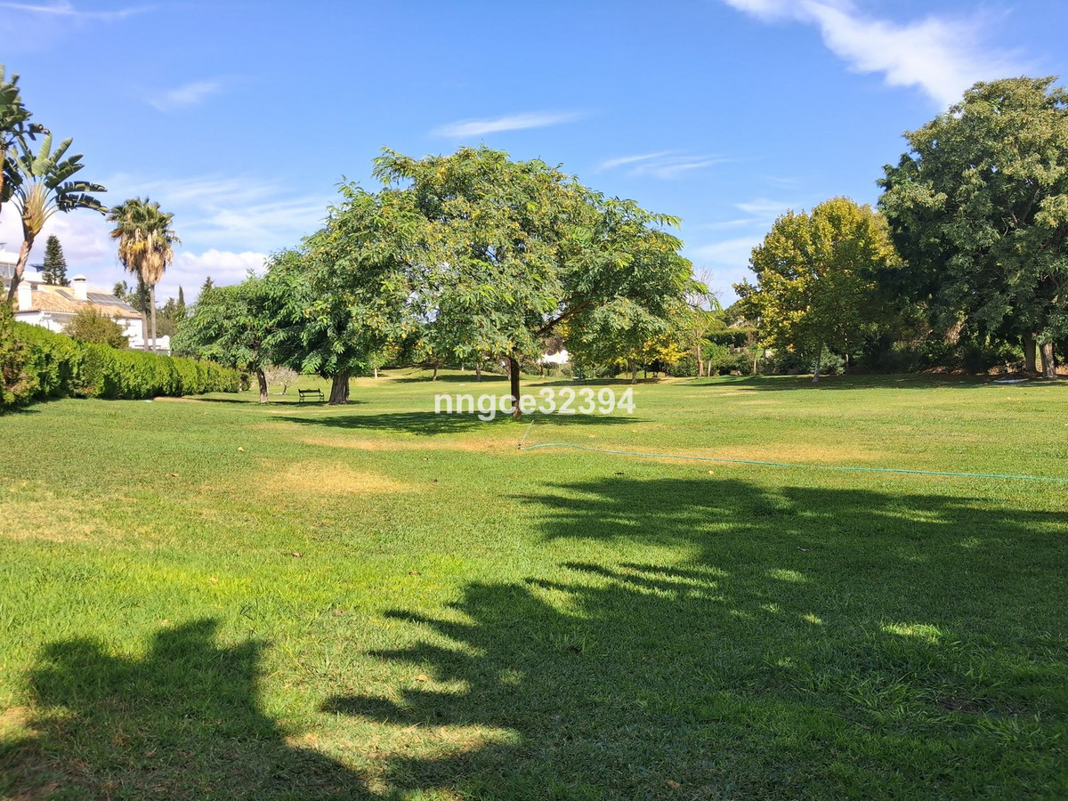 2 Bed Apartment for sale in New Golden Mile Costa Del Sol, Málaga, Spain