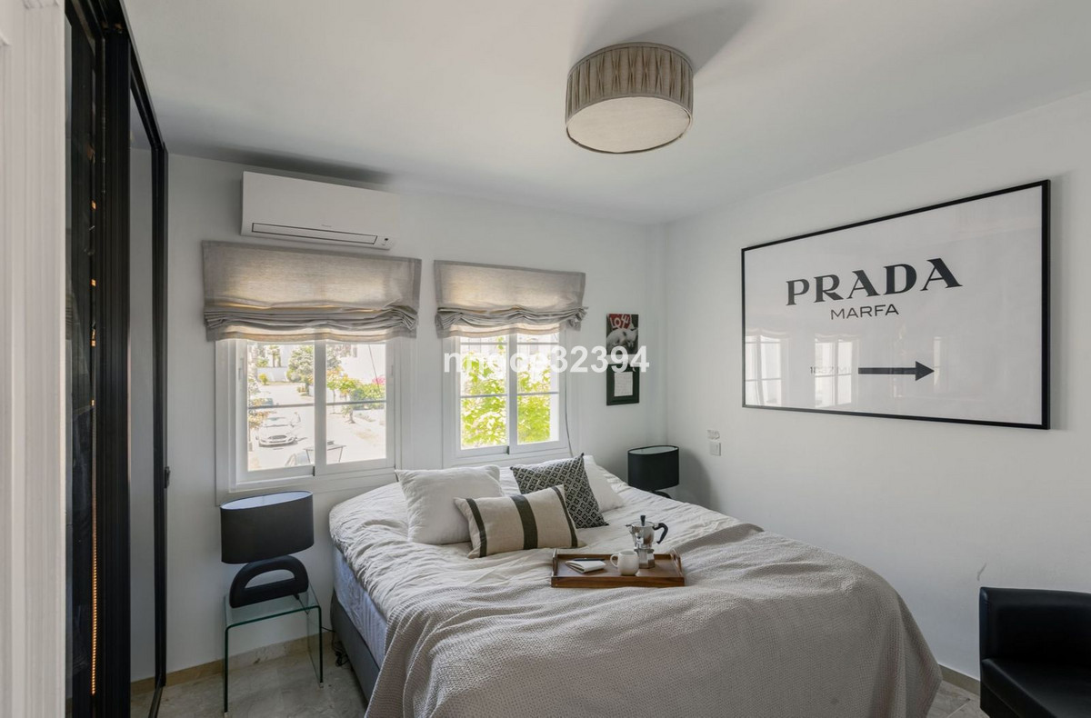 2 Bed Apartment for sale in New Golden Mile Costa Del Sol, Málaga, Spain