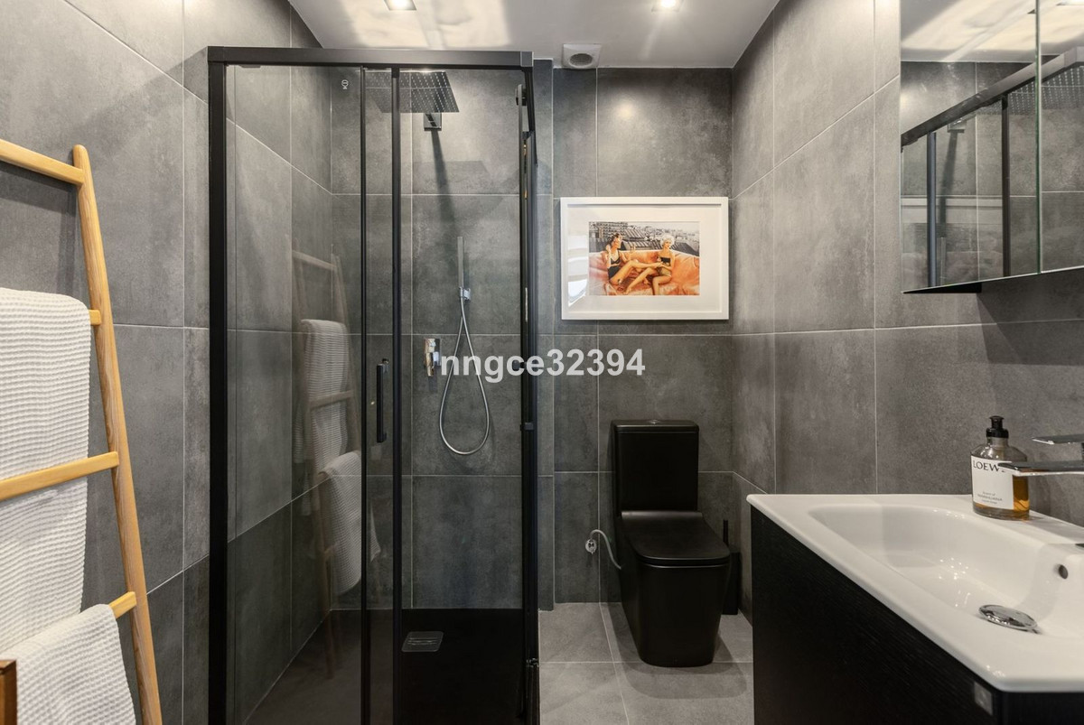 2 Bed Apartment for sale in New Golden Mile Costa Del Sol, Málaga, Spain