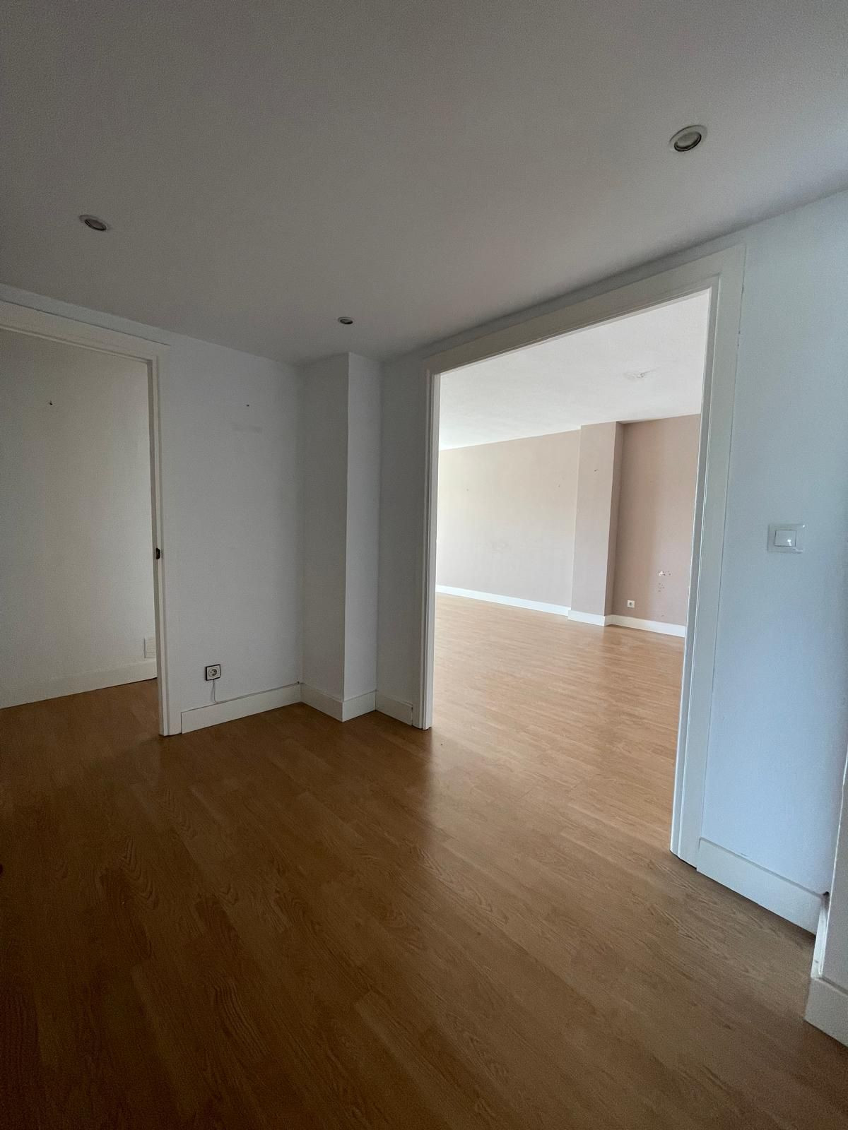 Se vende Apartamento Planta Media de 4 dormitorios en Málaga Ciudad, Málaga, España