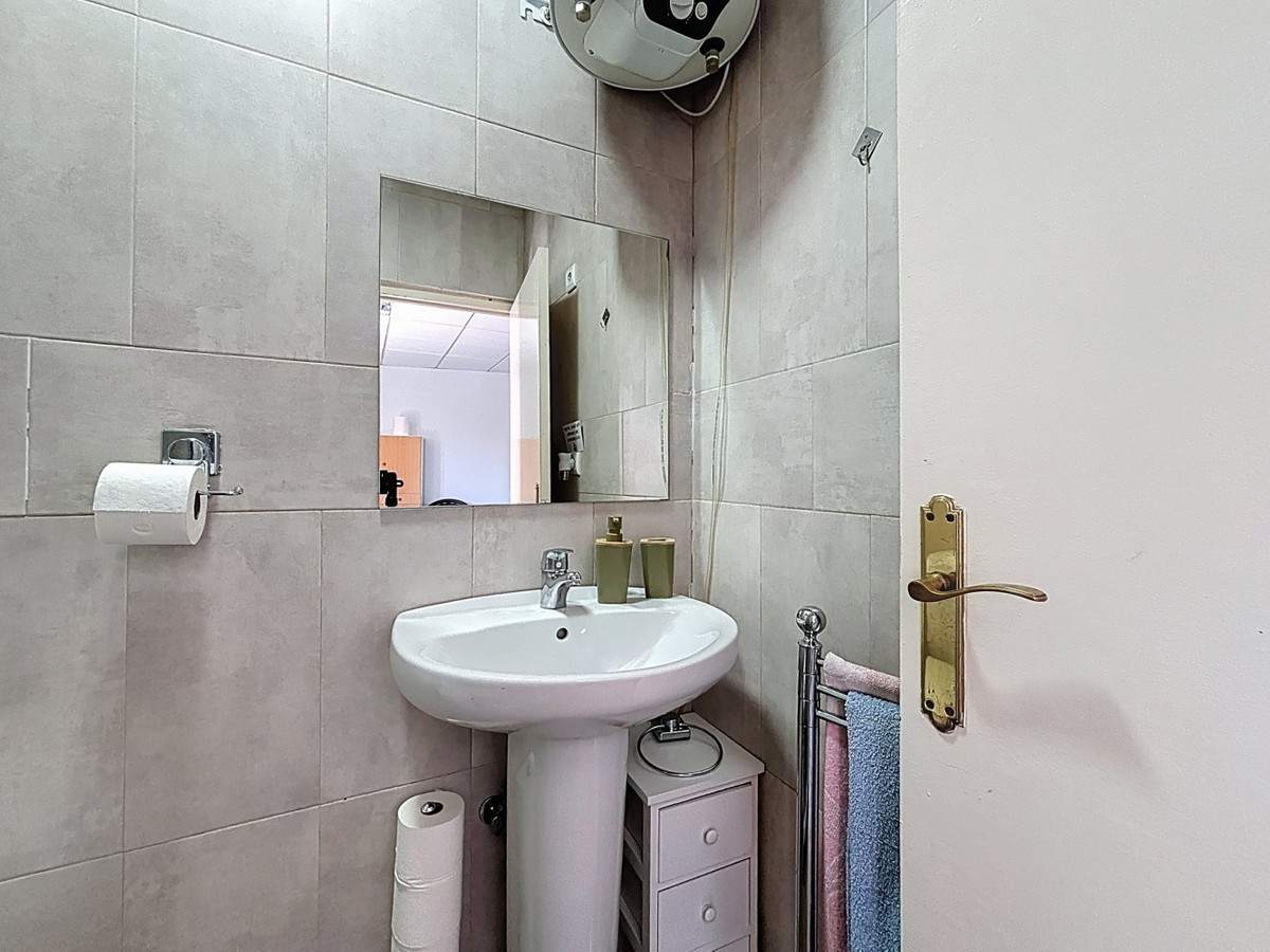 5 Bed Townhouse for sale in Cómpeta Costa Del Sol East, Málaga, Spain