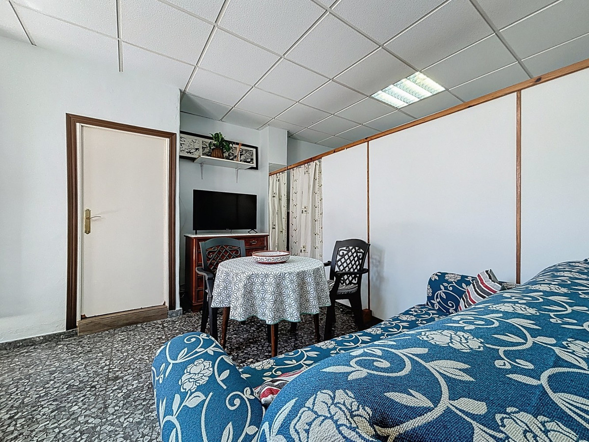 5 Bed Townhouse for sale in Cómpeta Costa Del Sol East, Málaga, Spain