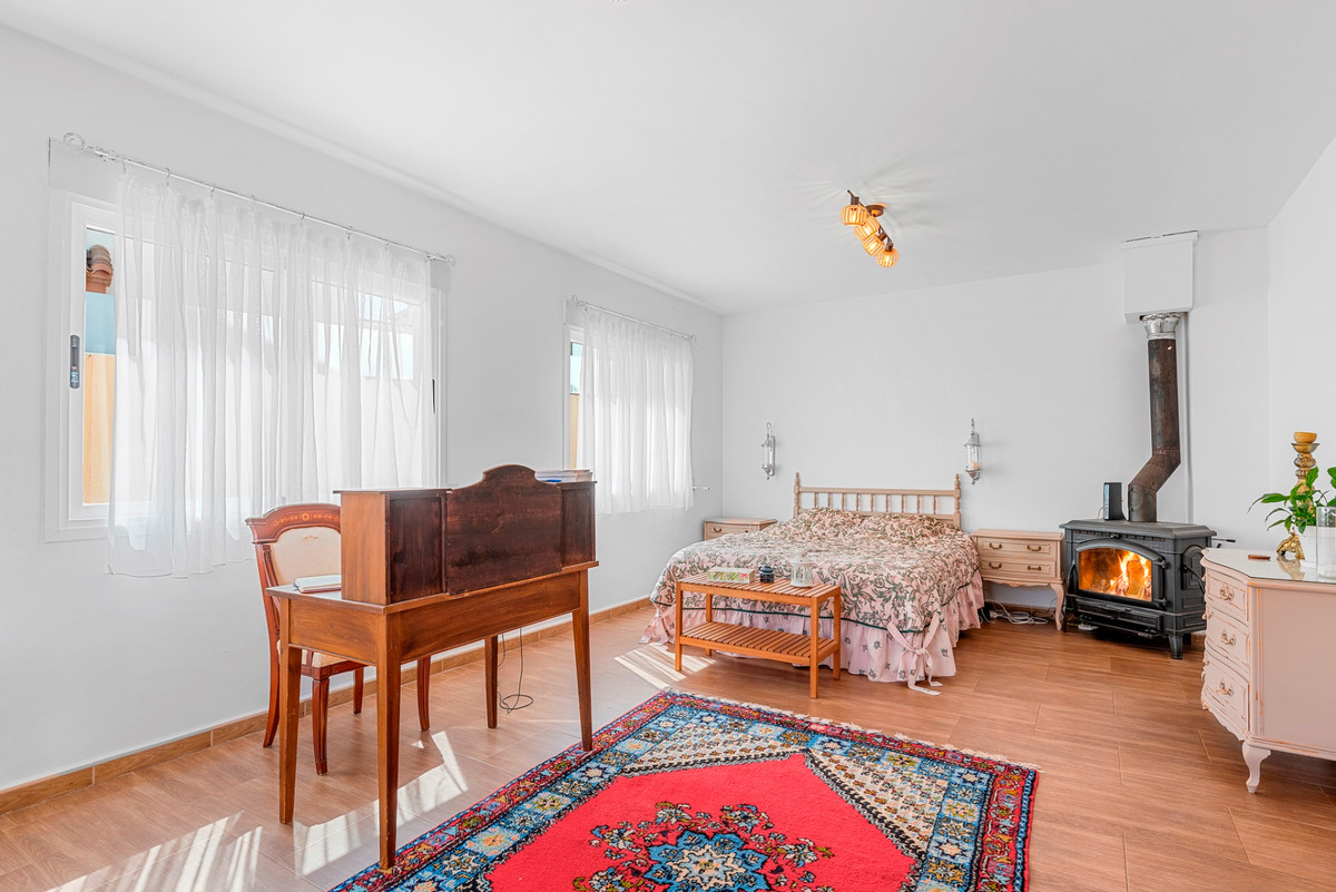 Se vende Villa - Chalet de 5 dormitorios en Costa Blanca, Alicante, España