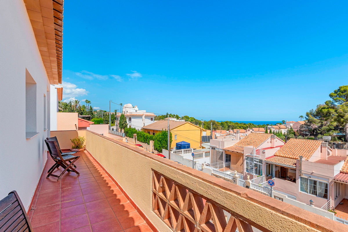 Se vende Villa - Chalet de 5 dormitorios en Costa Blanca, Alicante, España