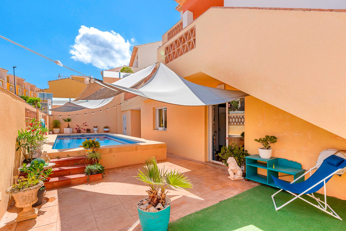 Se vende Villa - Chalet de 5 dormitorios en Costa Blanca, Alicante, España