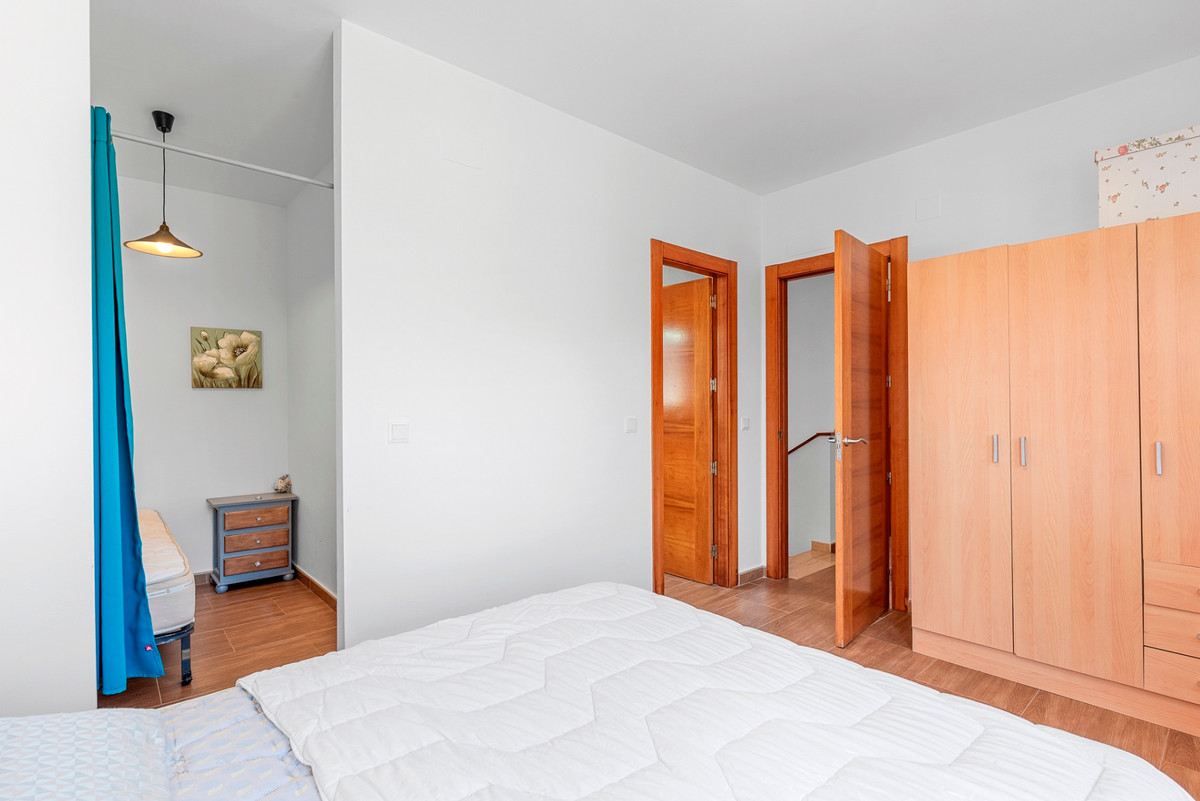Se vende Villa - Chalet de 5 dormitorios en Costa Blanca, Alicante, España