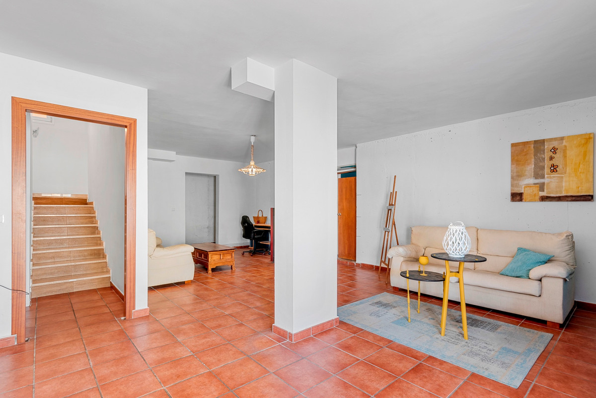 Se vende Villa - Chalet de 5 dormitorios en Costa Blanca, Alicante, España