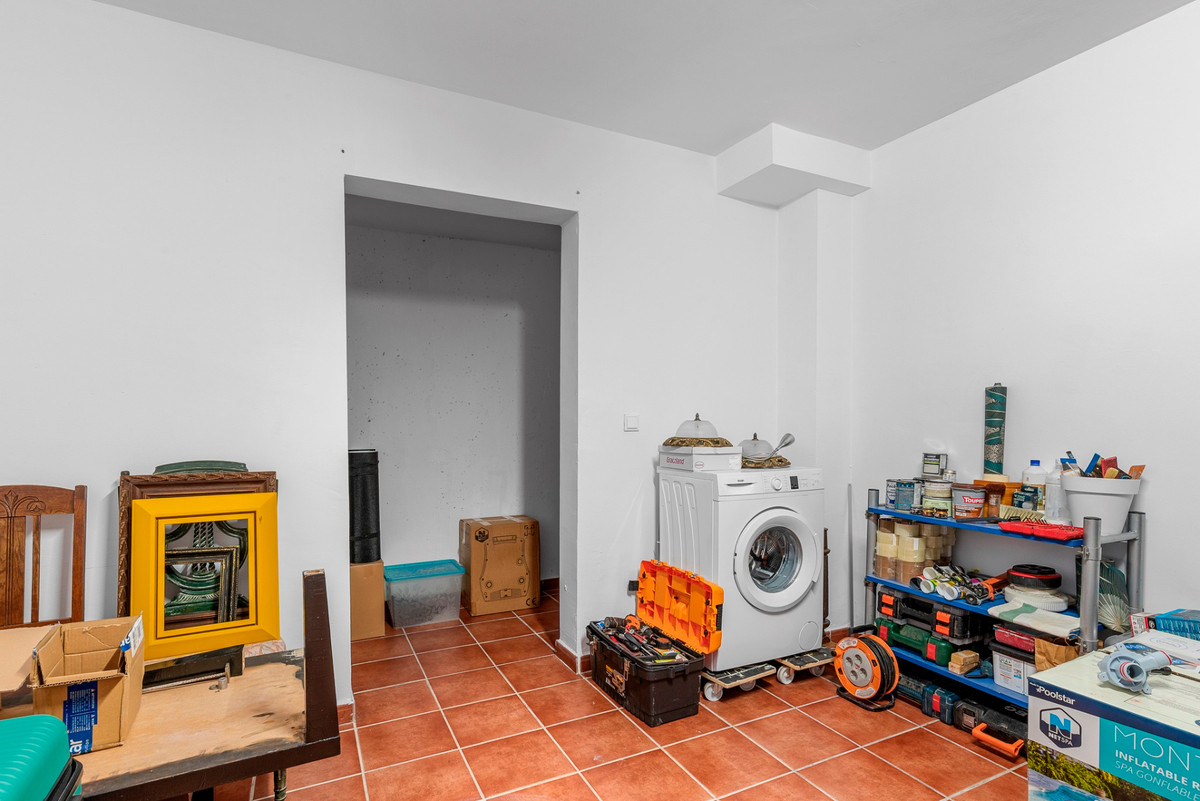 Se vende Villa - Chalet de 5 dormitorios en Costa Blanca, Alicante, España
