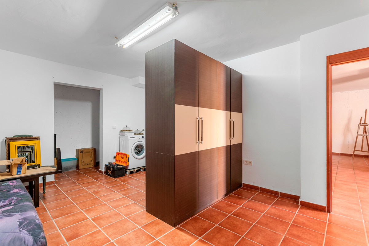 Se vende Villa - Chalet de 5 dormitorios en Costa Blanca, Alicante, España
