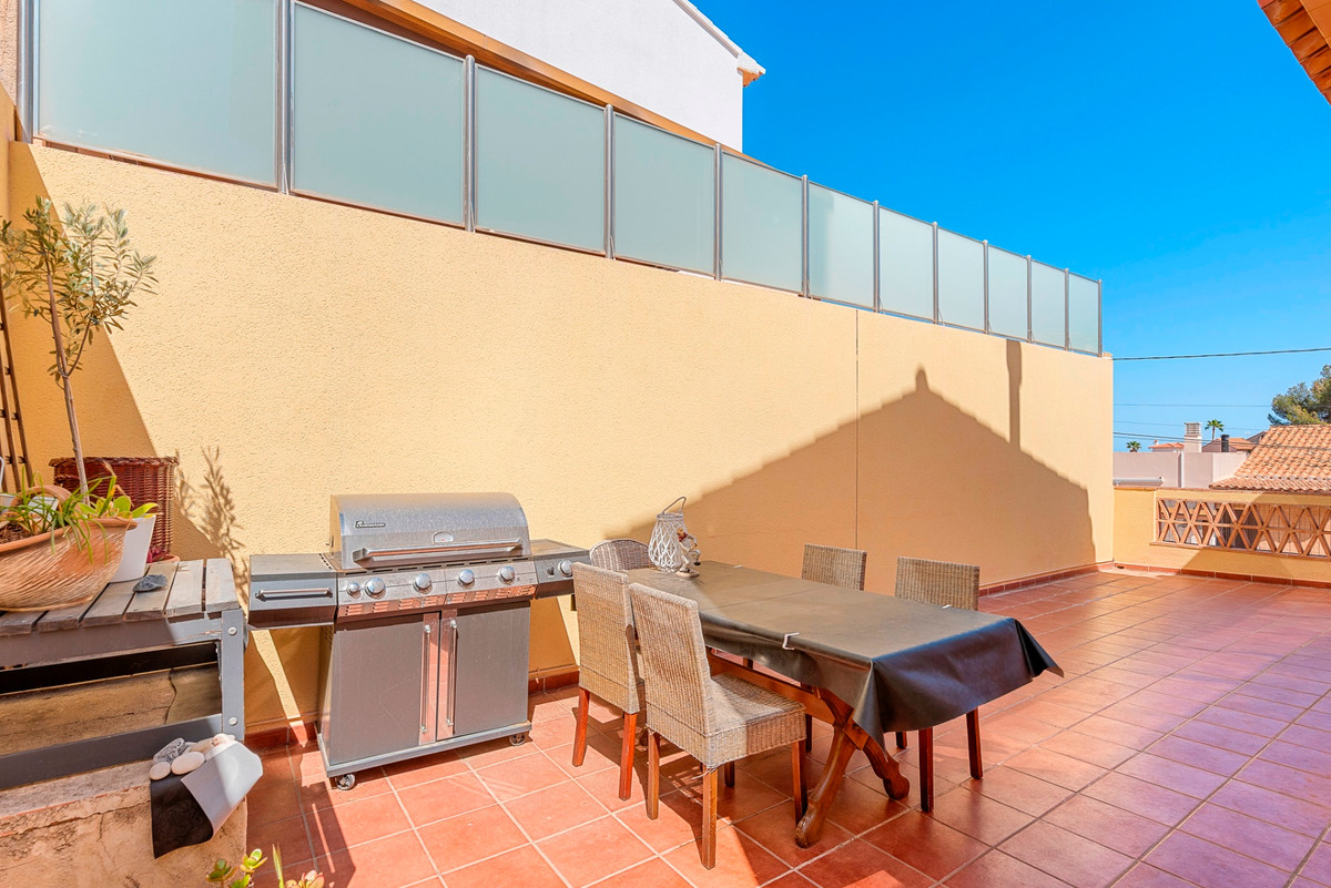 Se vende Villa - Chalet de 5 dormitorios en Costa Blanca, Alicante, España