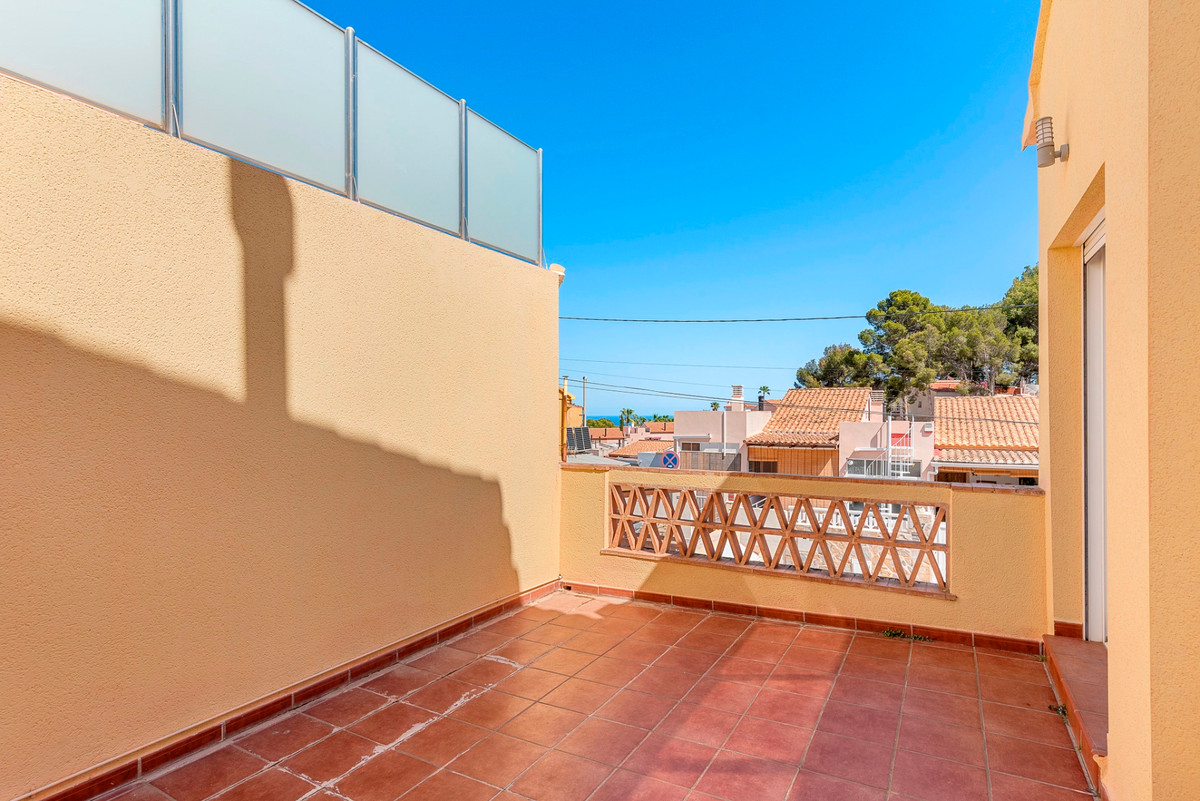Se vende Villa - Chalet de 5 dormitorios en Costa Blanca, Alicante, España