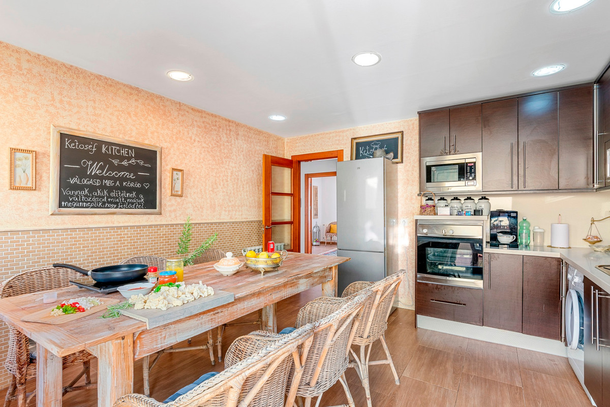 Se vende Villa - Chalet de 5 dormitorios en Costa Blanca, Alicante, España