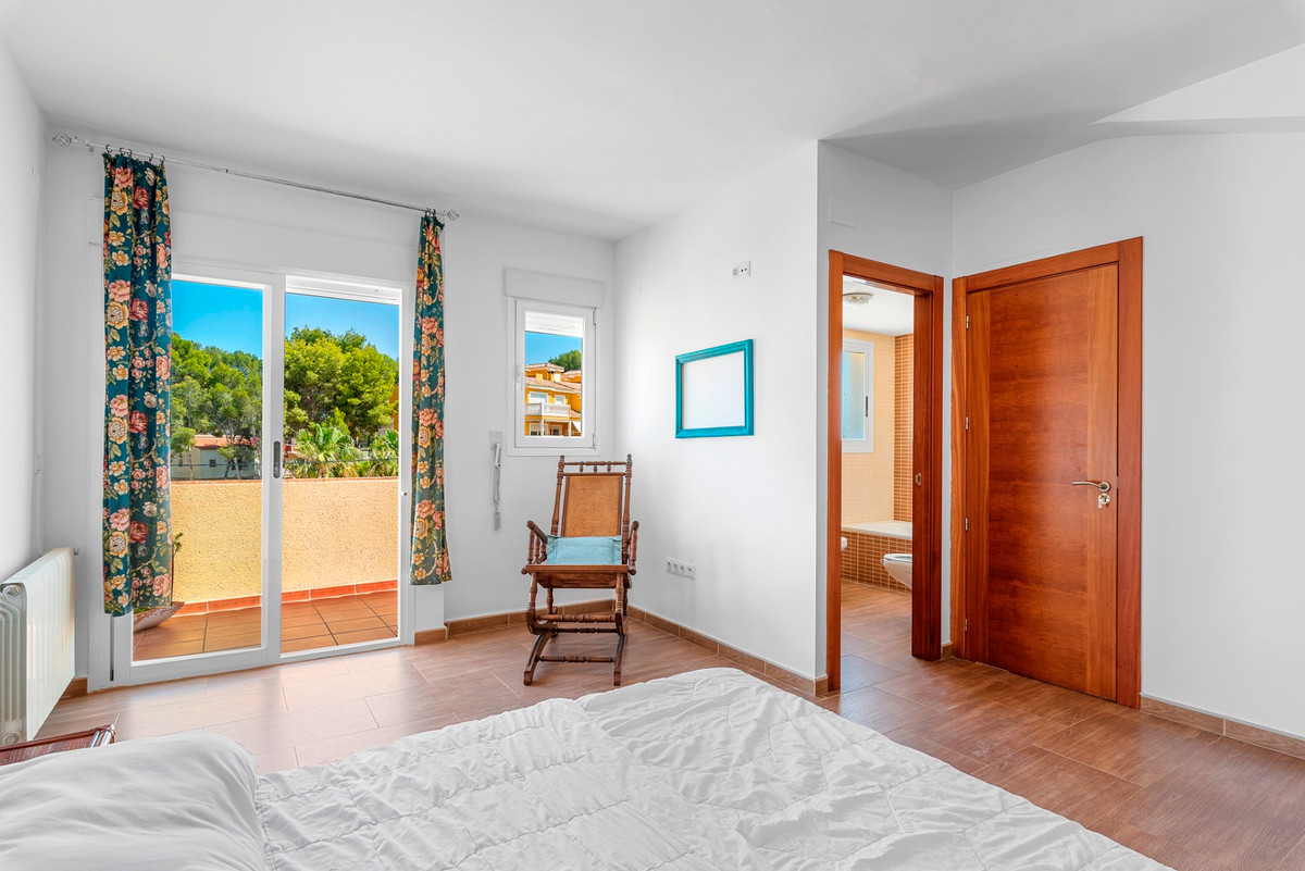 Se vende Villa - Chalet de 5 dormitorios en Costa Blanca, Alicante, España