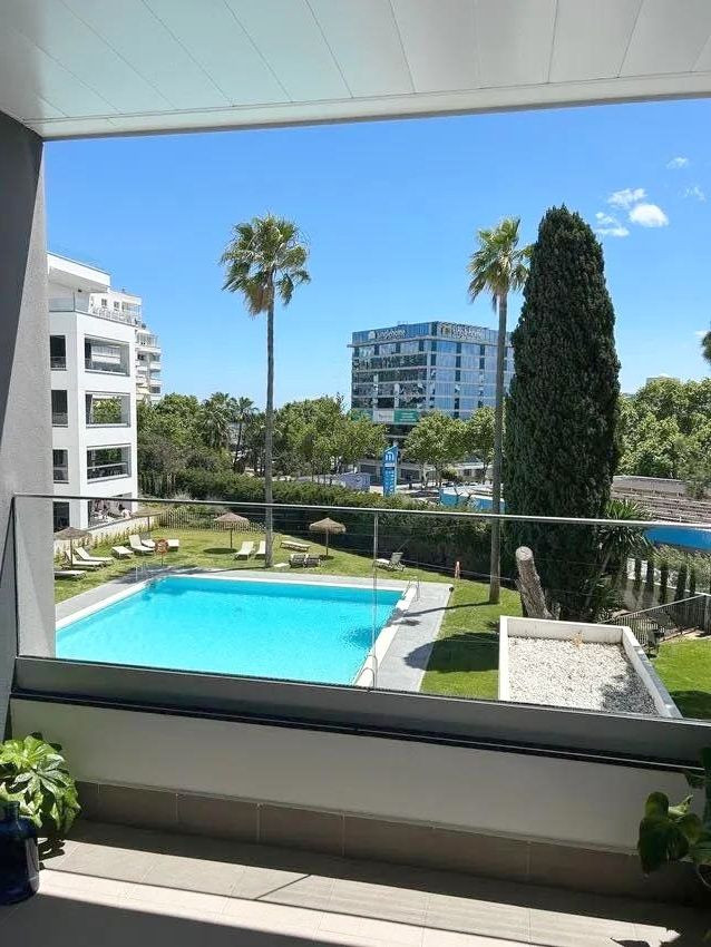 3 Bed Apartment for sale in Marbella Costa Del Sol, Málaga, Spain