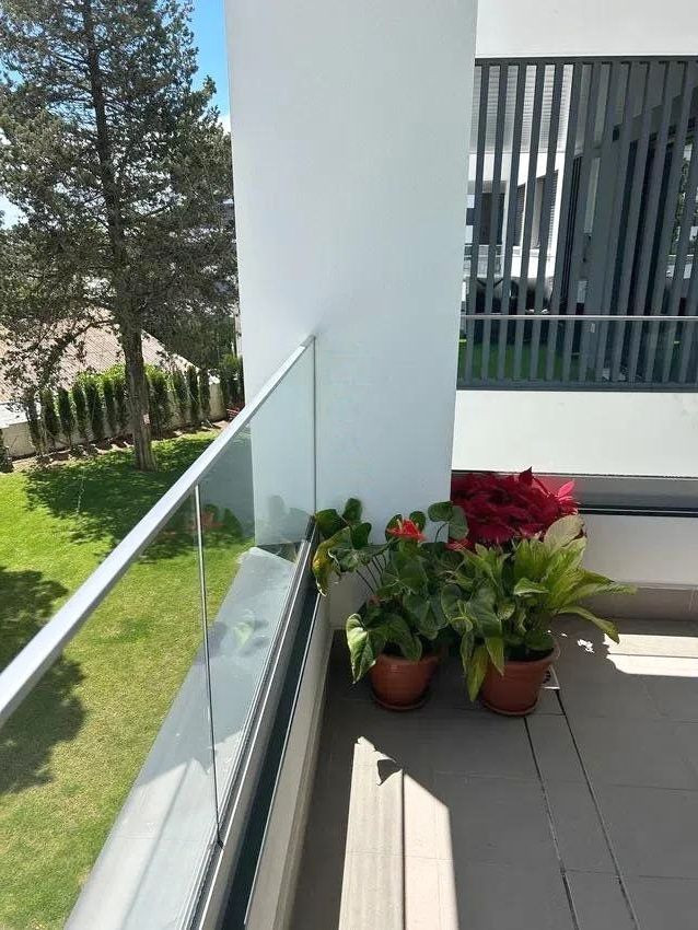 3 Bed Apartment for sale in Marbella Costa Del Sol, Málaga, Spain