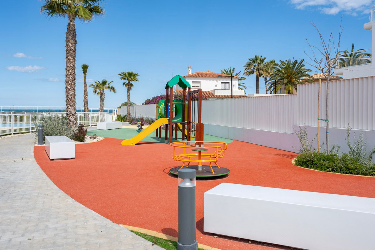 Se vende Ático de 3 dormitorios en Costa Blanca, Alicante, España
