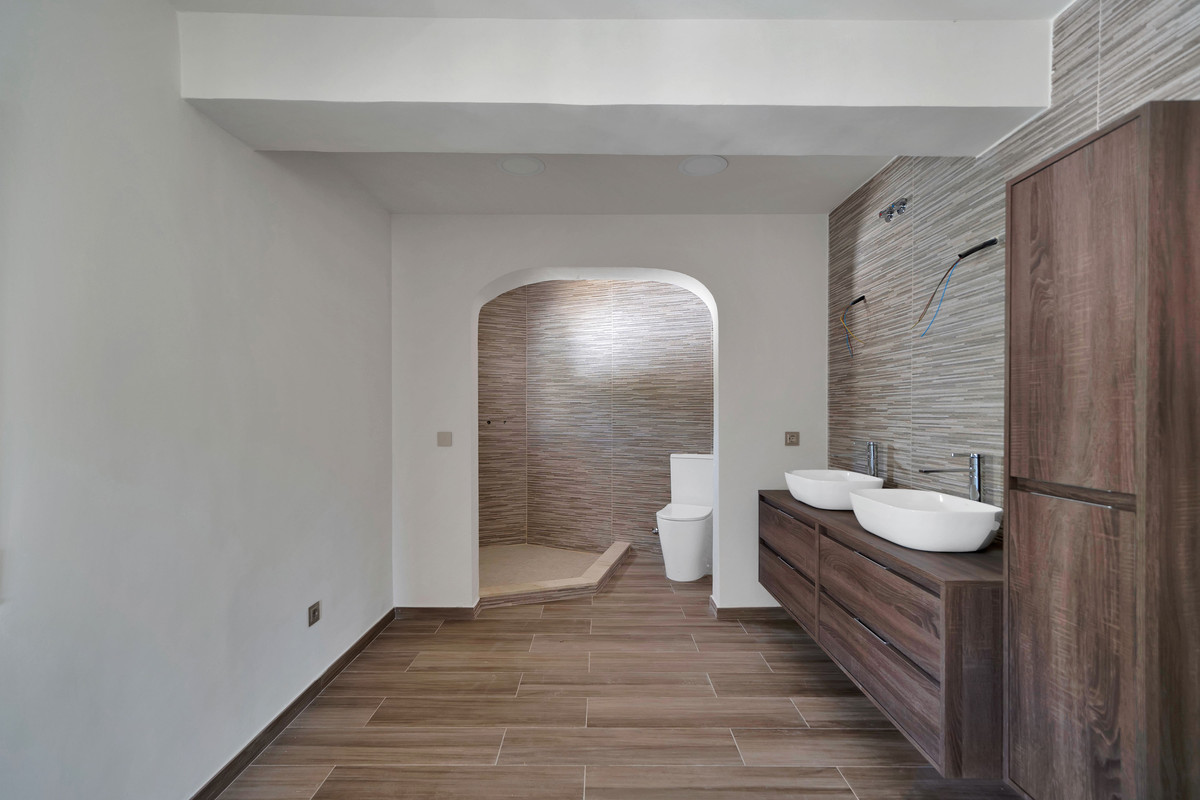 Se vende Villa - Chalet de 3 dormitorios en Costa Del Sol, Málaga, España