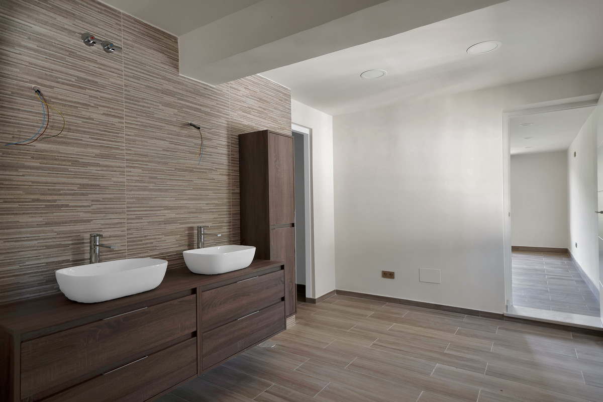 Se vende Villa - Chalet de 3 dormitorios en Costa Del Sol, Málaga, España