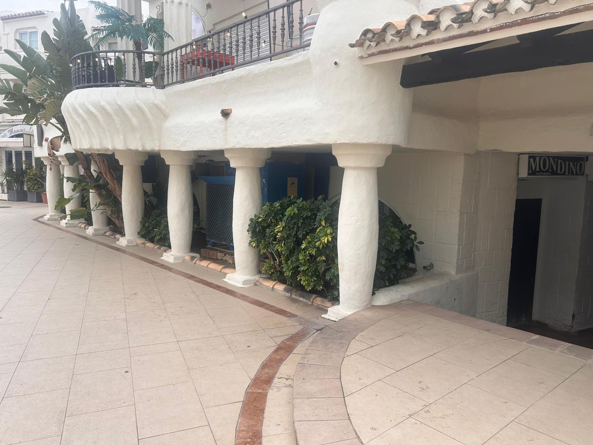 Se vende Local comercial  en Costa Del Sol, Málaga, España